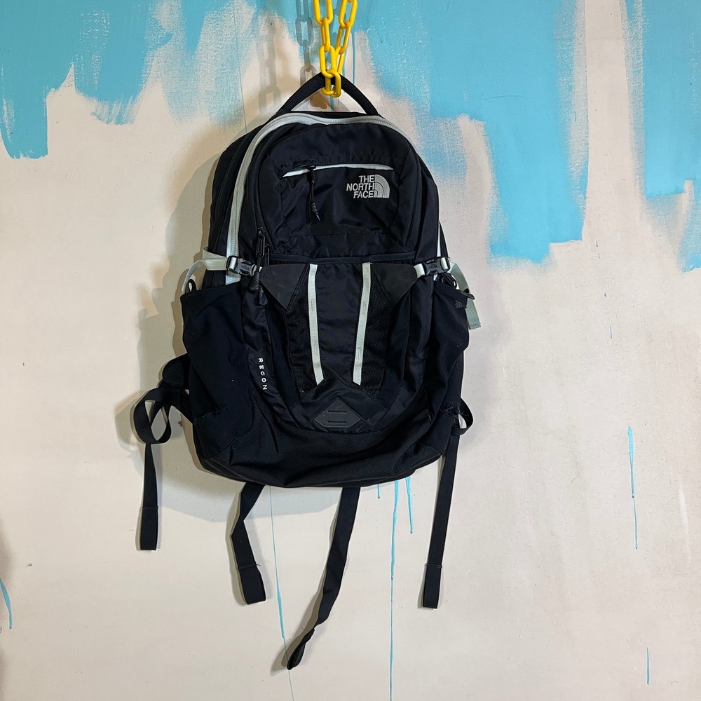 The North Face Recon Black Backpack - Durable Hiking Outdoor Gear Bag Pre-owned‎